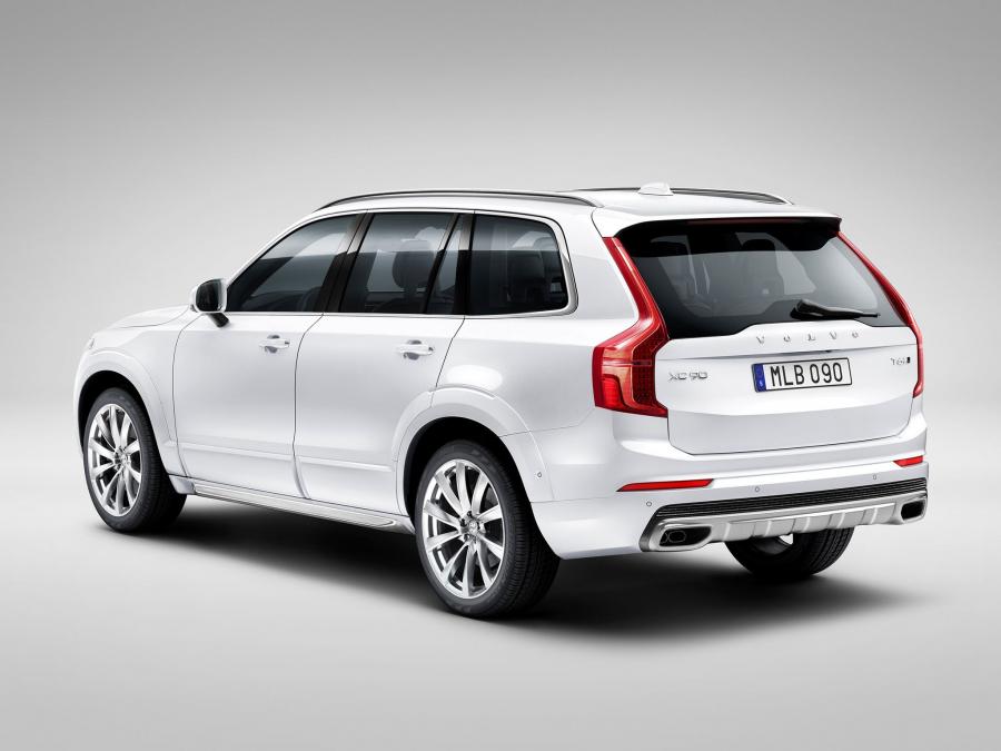  Volvo XC90 T6 Urban Luxury 2015 года  (фото 2 из 3)